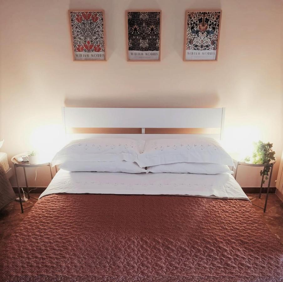 Casa Viola A 900 Mt Dalla Staz. Centrale Pescara Extérieur photo