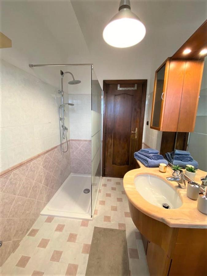 Casa Viola A 900 Mt Dalla Staz. Centrale Pescara Extérieur photo